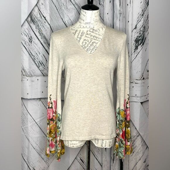INC. International Concepts V-neck Floral Sweater Bell Sleeves Size M - Picture 1 of 6